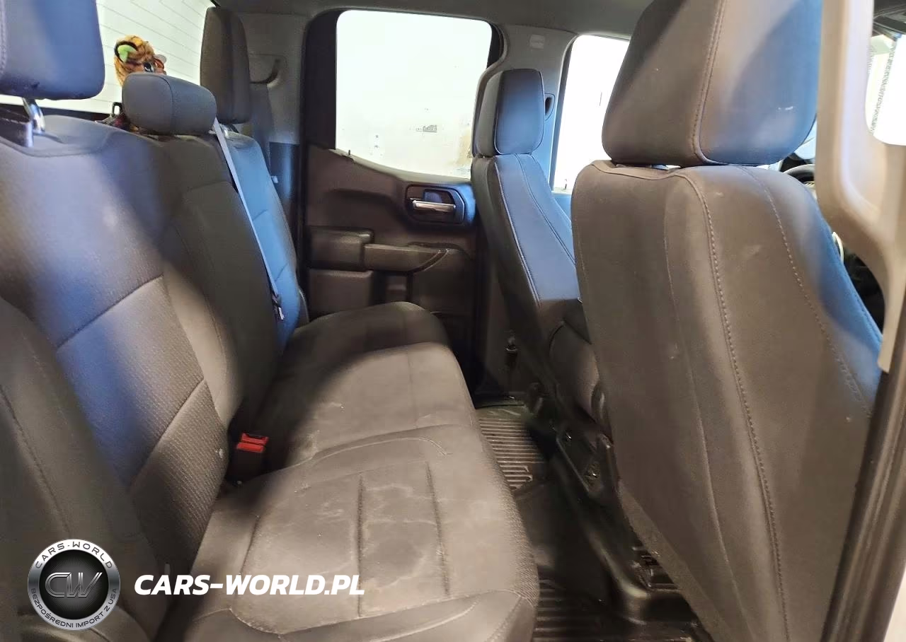 2020 Chevrolet Silverado K1500 VIN:1GCRYAEHXLZ350207 - 10