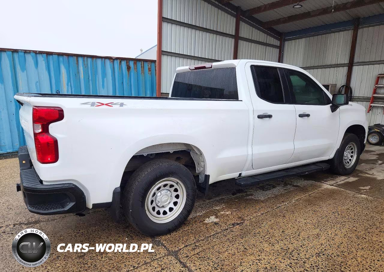 2020 Chevrolet Silverado K1500 VIN:1GCRYAEHXLZ350207 - 3