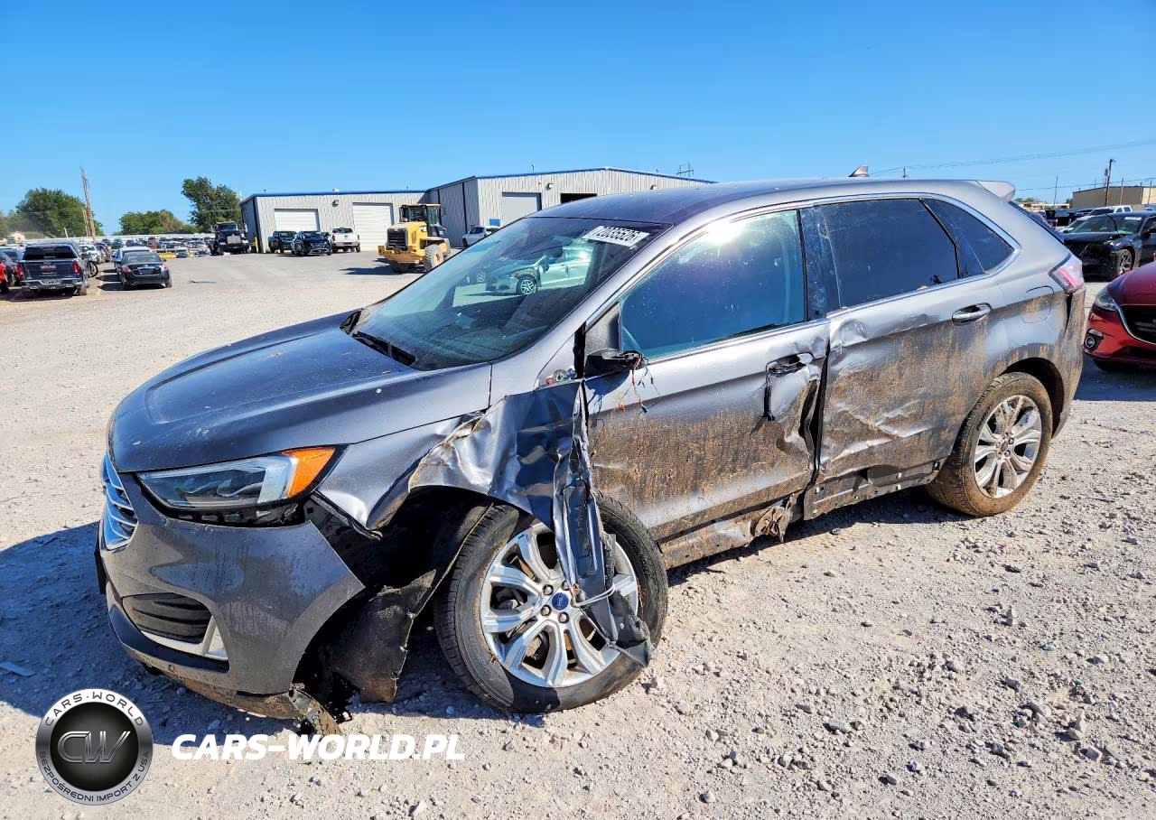 2022 Ford Edge Titanium