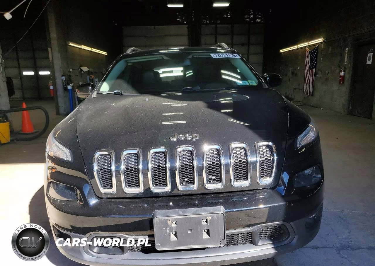2018 Jeep Cherokee Latitude Plus VIN:1C4PJMLB0JD507863 - 5