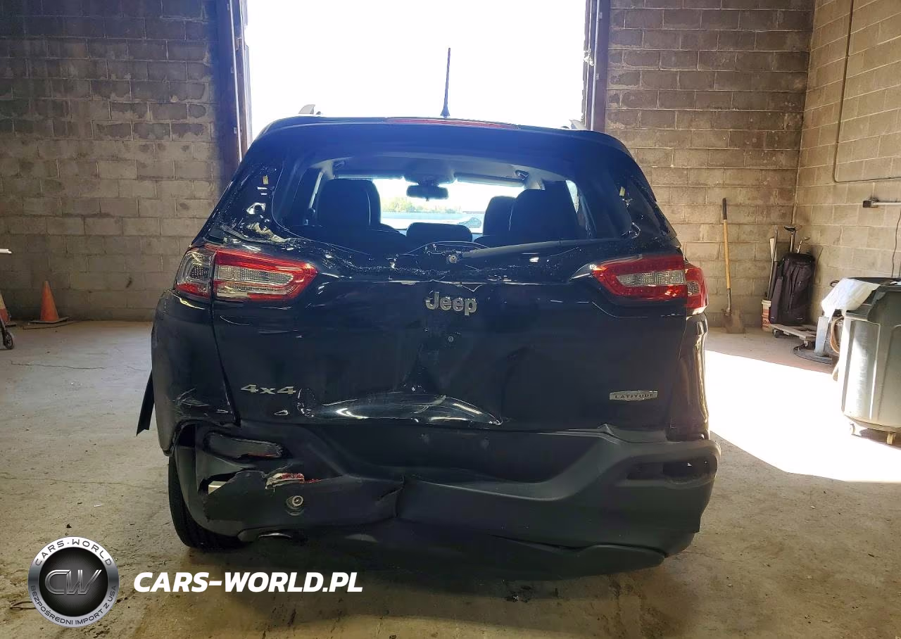 2018 Jeep Cherokee Latitude Plus VIN:1C4PJMLB0JD507863 - 6