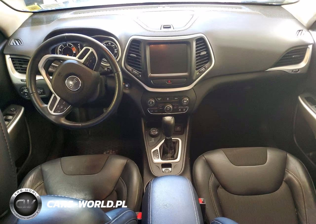 2018 Jeep Cherokee Latitude Plus VIN:1C4PJMLB0JD507863 - 8