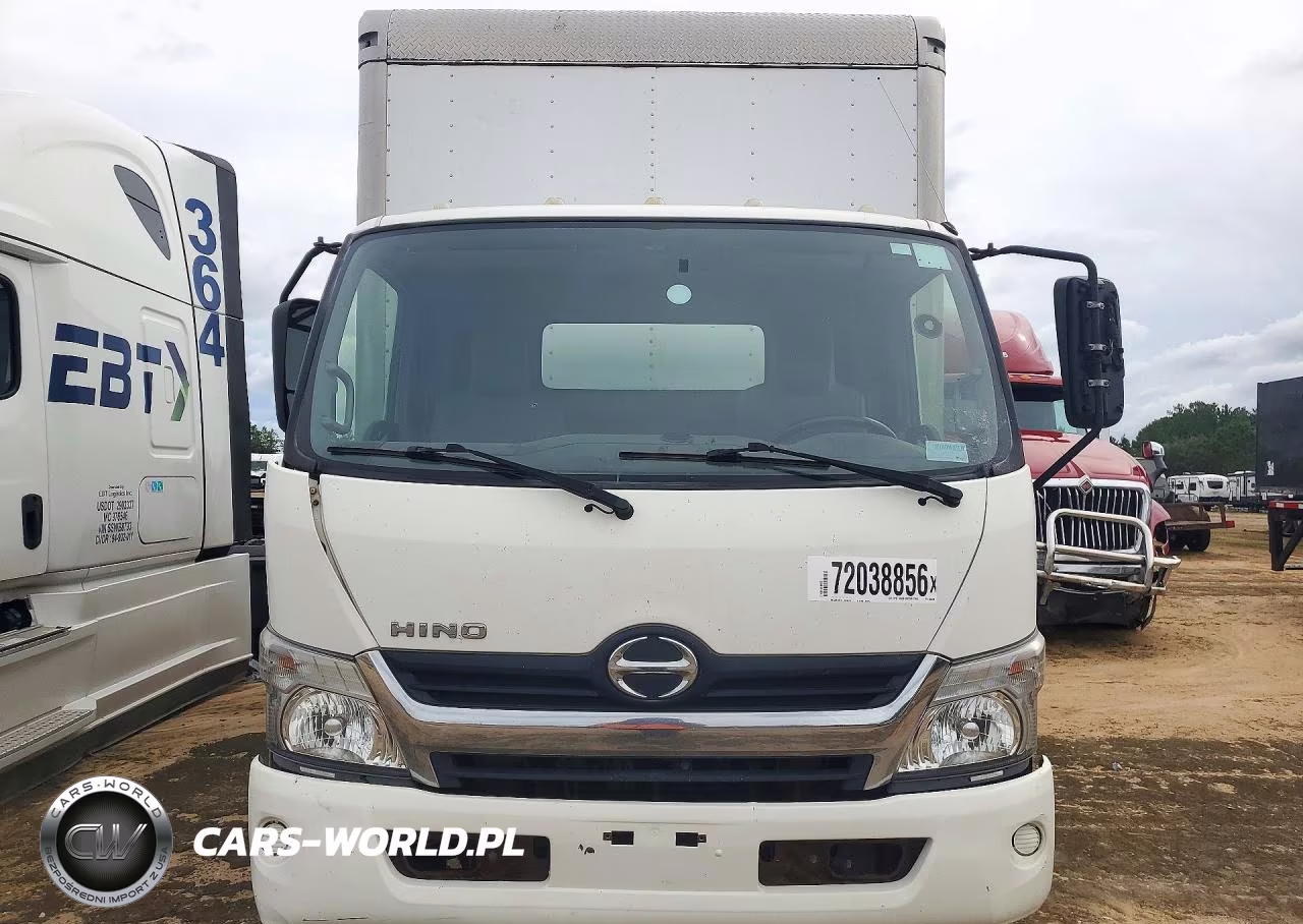 2017 Hino 195 Box Truck VIN:JHHSDM2H4HK005318 - 5