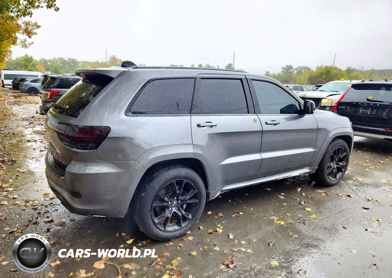 2016 Jeep Grand Cherokee Srt-8 VIN:1C4RJFDJ0FC672769 - 3