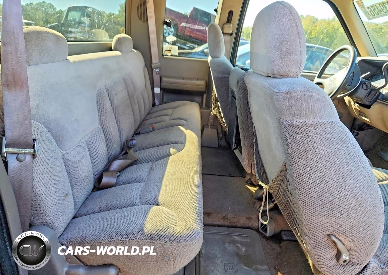 1997 Chevrolet Silverado VIN:2GCEC19R2V1293688 - 10