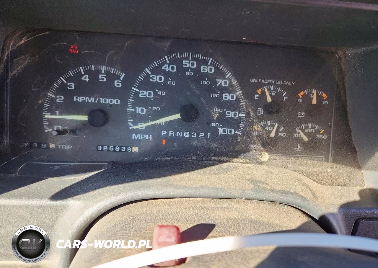1997 Chevrolet Silverado VIN:2GCEC19R2V1293688 - 9