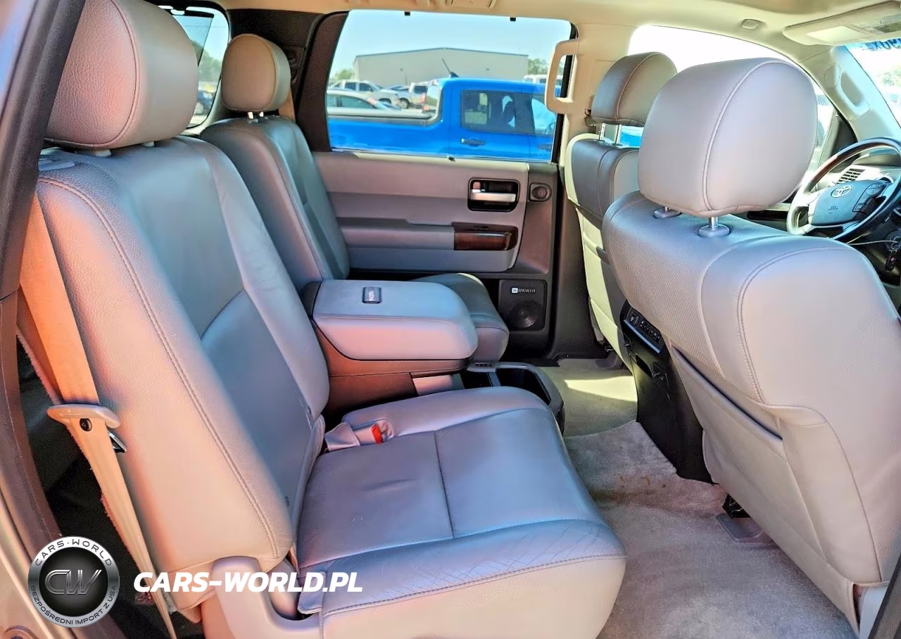 2011 Toyota Sequoia Platinum VIN:5TDYY5G11BS035170 - 11