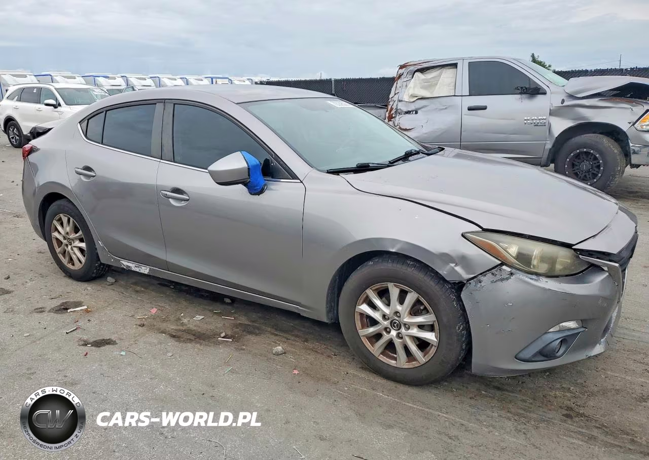 2015 Mazda 3 Touring VIN:3MZBM1V79FM173785 - 4