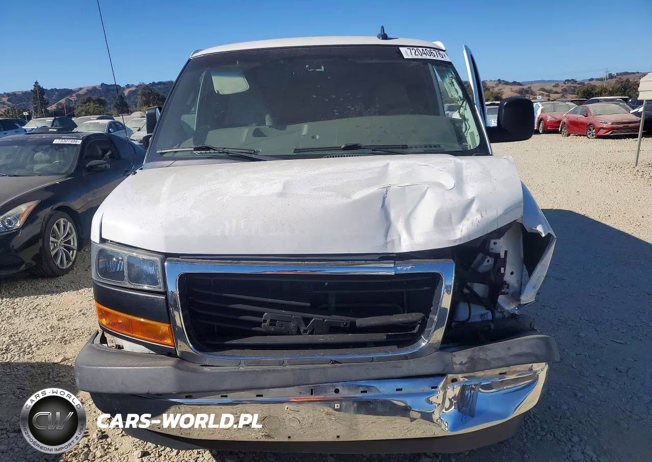 2019 GMC Savana G2500 VIN:1GTW7AFG8K1328618 - 5