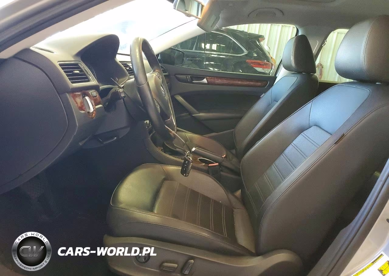 2013 Volkswagen Passat Sel VIN:1VWCH7A33DC004570 - 7