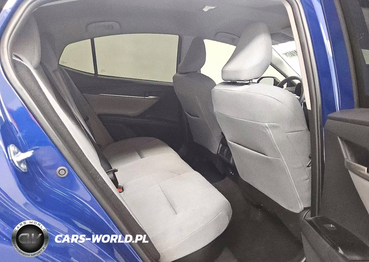 2025 Toyota Camry Le VIN:4T1DAACK2SU102554 - 10