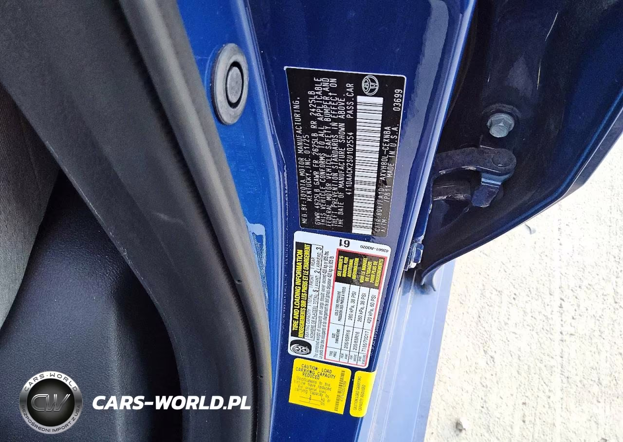 2025 Toyota Camry Le VIN:4T1DAACK2SU102554 - 12
