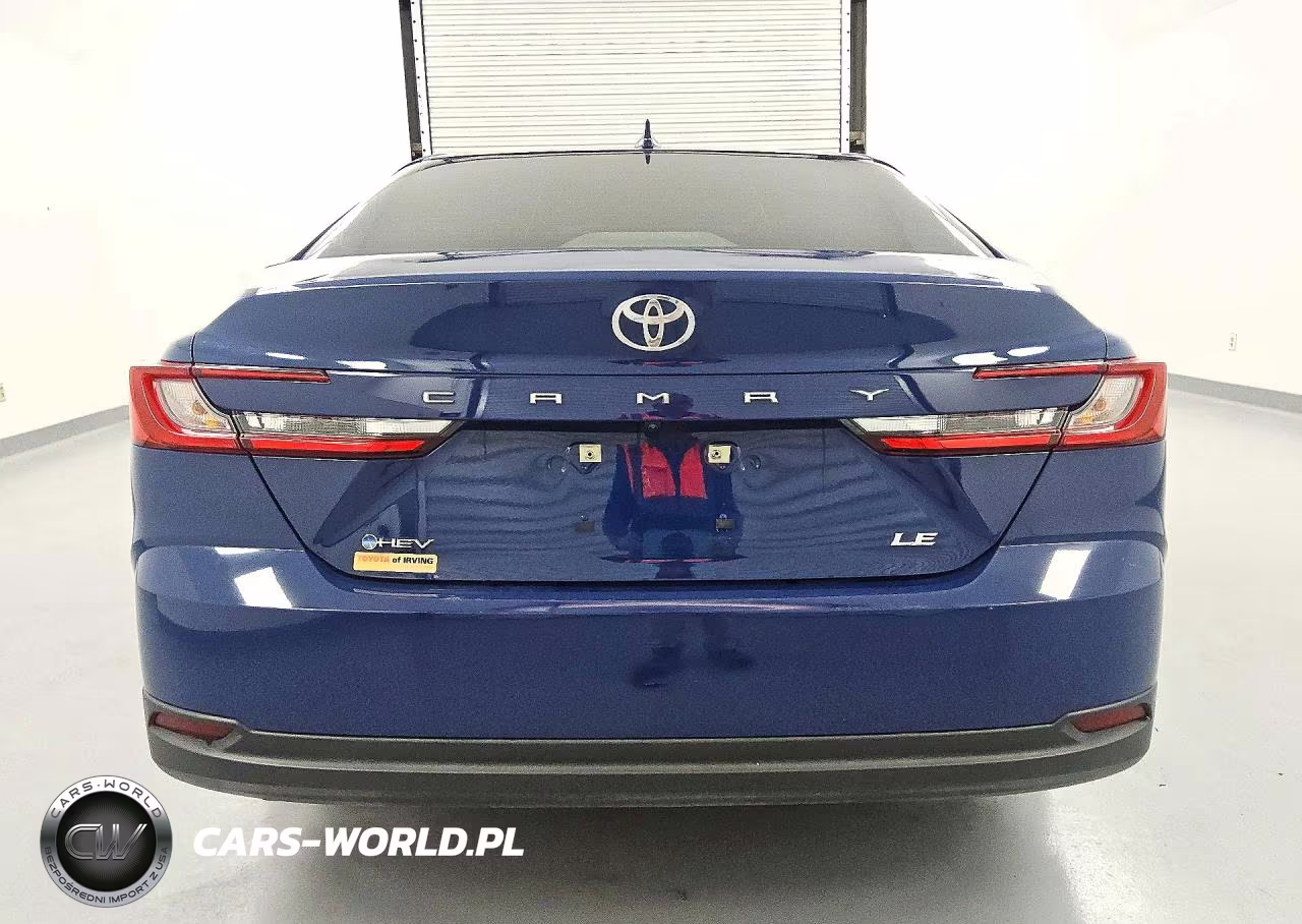 2025 Toyota Camry Le VIN:4T1DAACK2SU102554 - 6