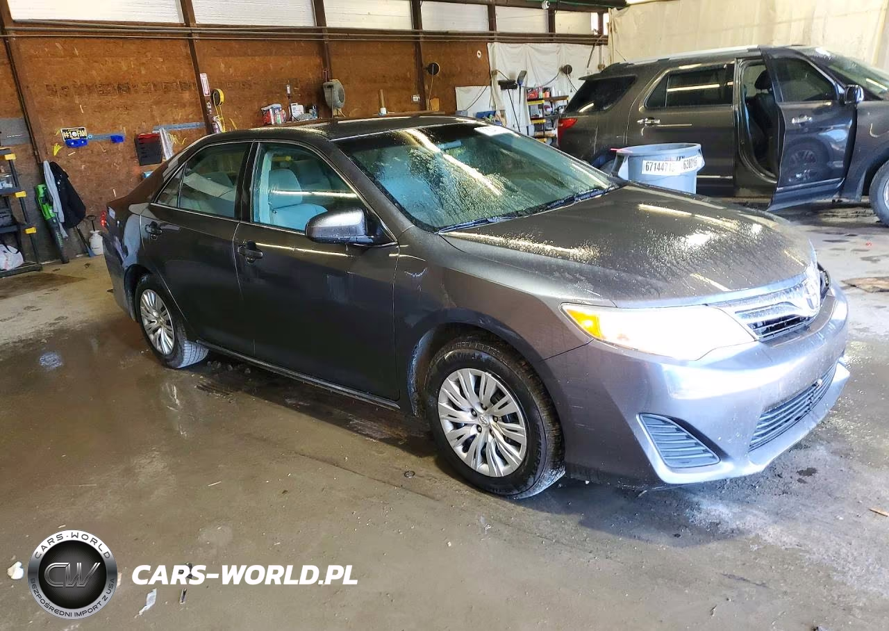 2013 Toyota Camry Le VIN:4T4BF1FK0DR283828 - 4