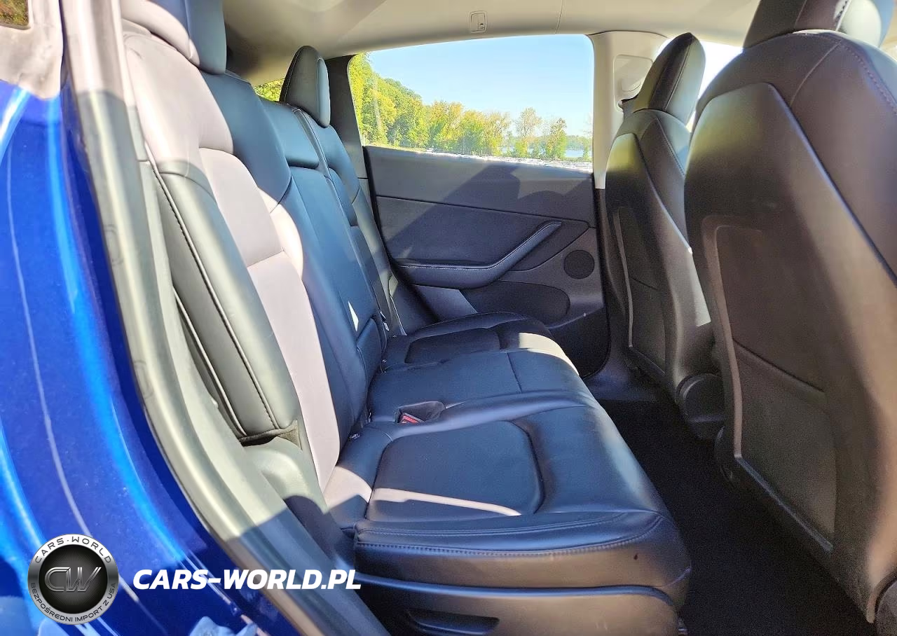 2021 Tesla Model Y VIN:5YJYGAEE1MF148142 - 10
