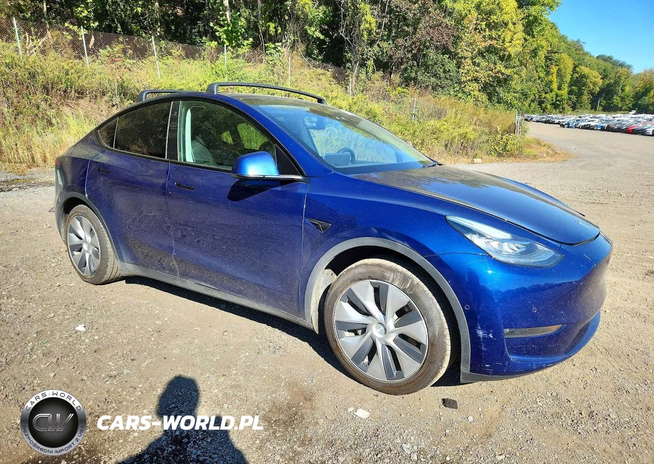 2021 Tesla Model Y VIN:5YJYGAEE1MF148142 - 4