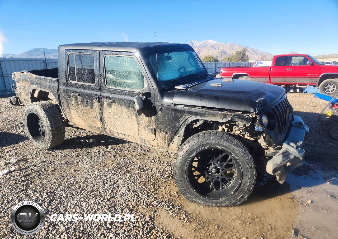 2020 Jeep Gladiator Sport VIN:1C6HJTAG7LL129750 - 4