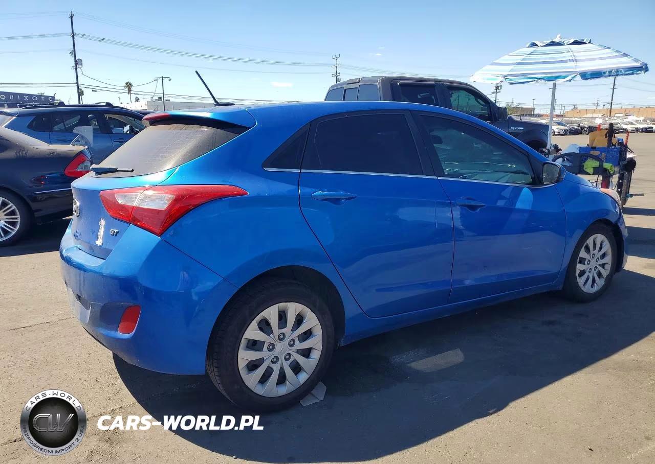 2017 Hyundai Elantra Gt Base VIN:KMHD35LH7HU352919 - 3