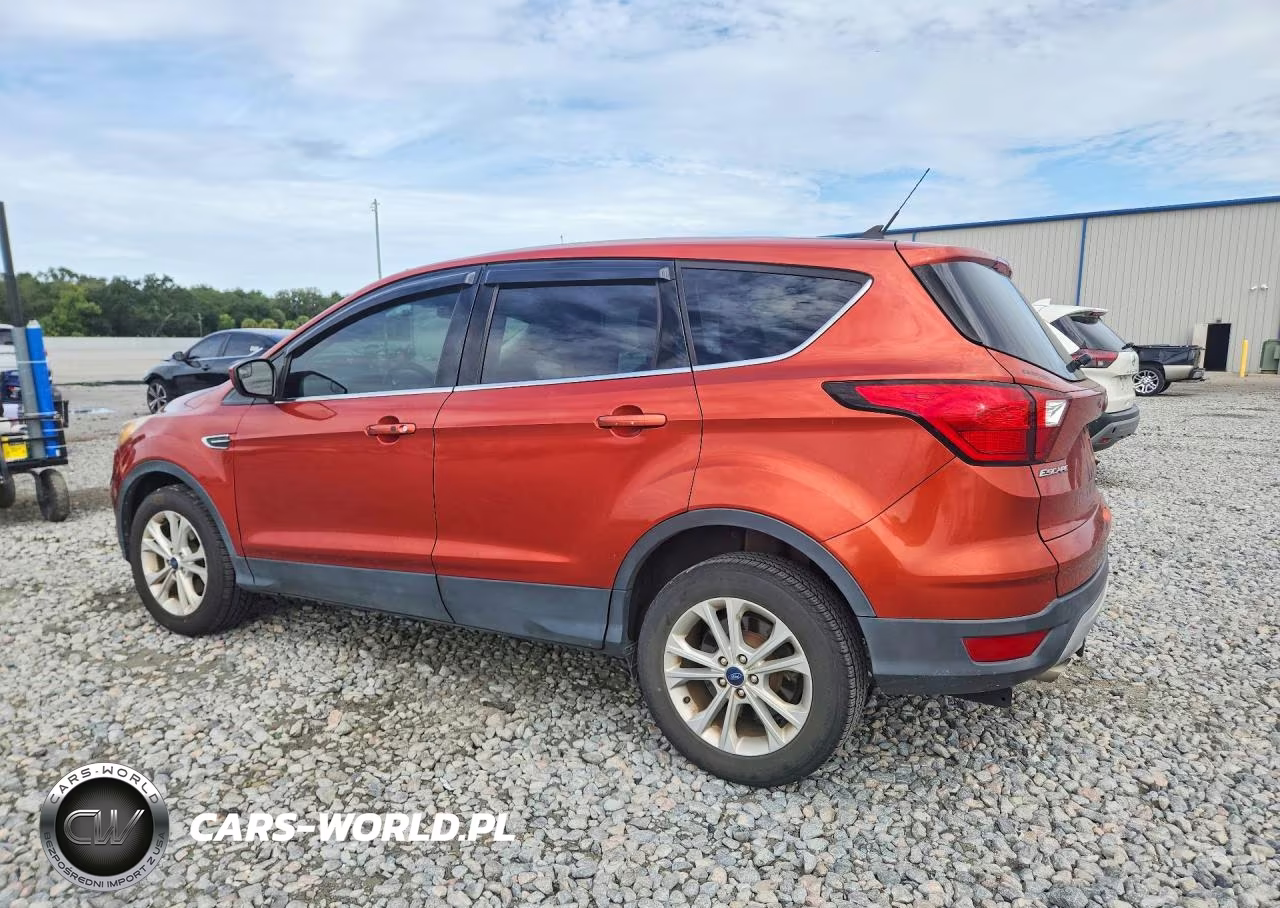 2019 Ford Escape Se VIN:1FMCU0GD2KUA15990 - 2