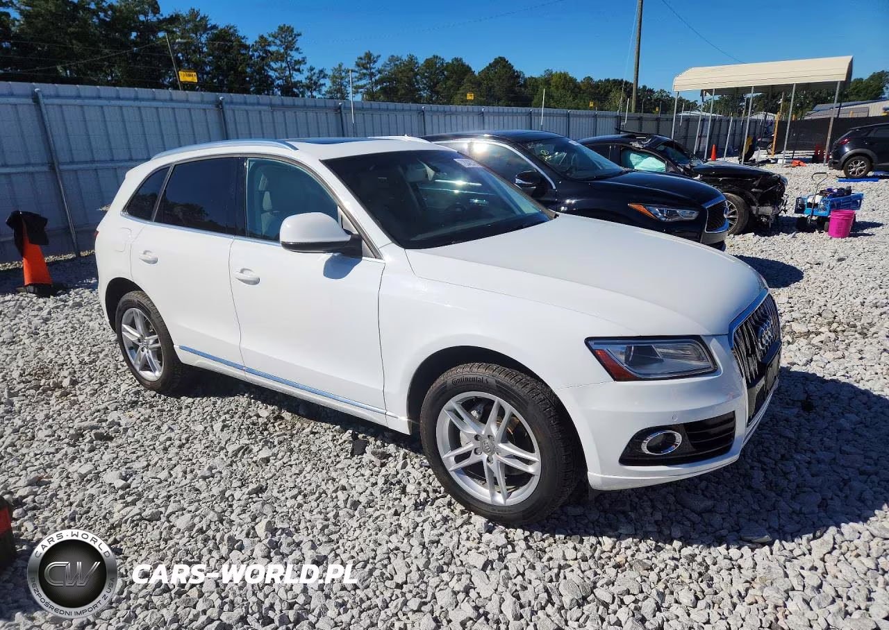 2014 Audi Q5 Premium Plus VIN:WA1LFAFP9EA113382 - 4