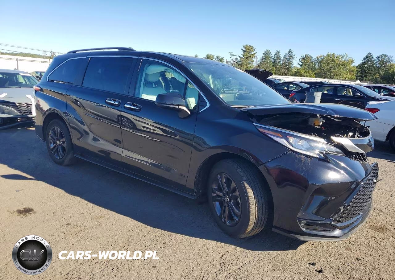 2024 Toyota Sienna Xse VIN:5TDDSKFC1RS145745 - 4