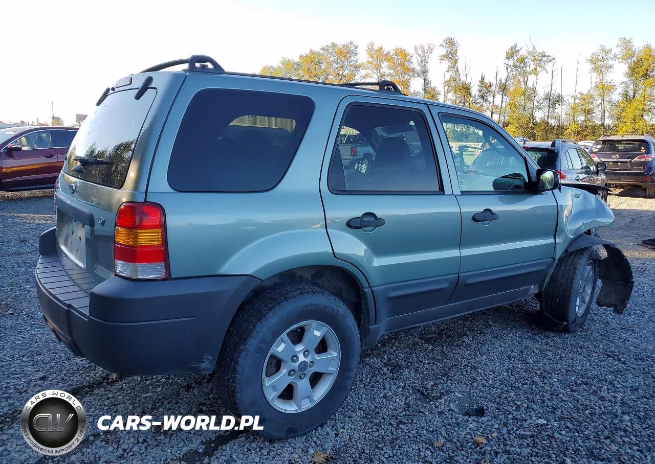2007 Ford Escape Xlt VIN:1FMYU93127KA18834 - 3