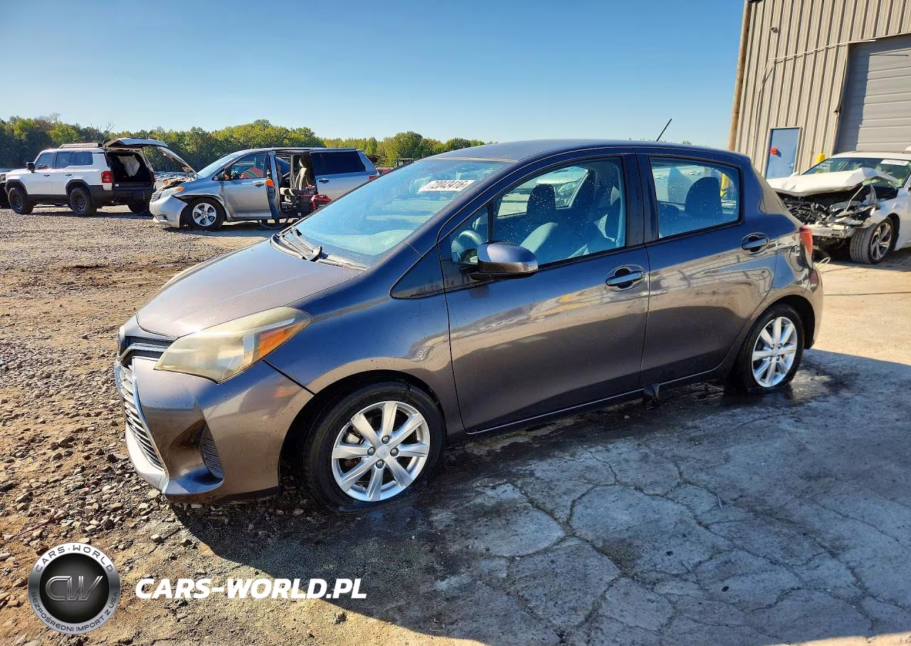 2015 Toyota Yaris 5-Door Le – zdjęcie 1 z 12
