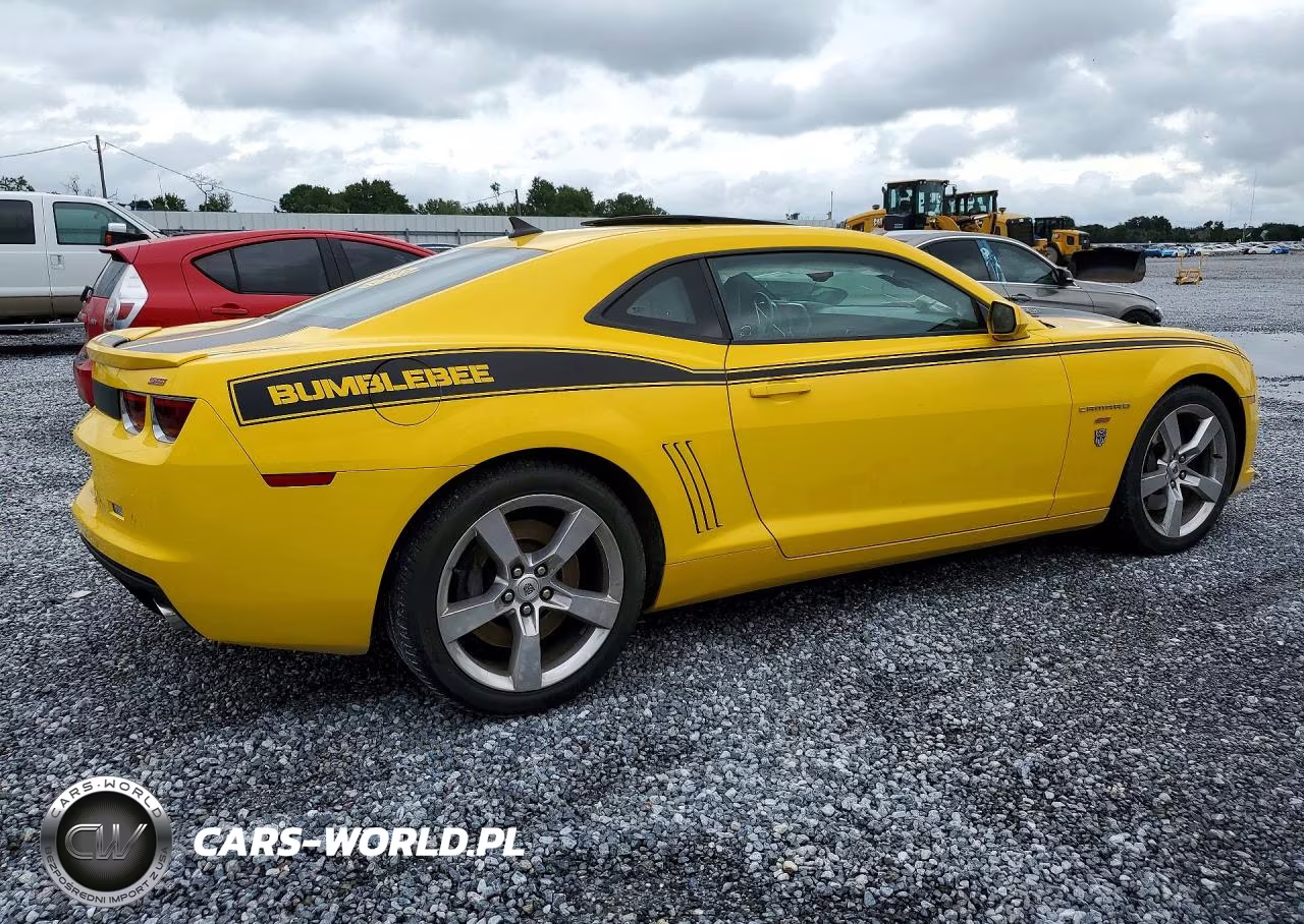 2011 Chevrolet Camaro 2Ss VIN:2G1FT1EW9B9133636 - 3