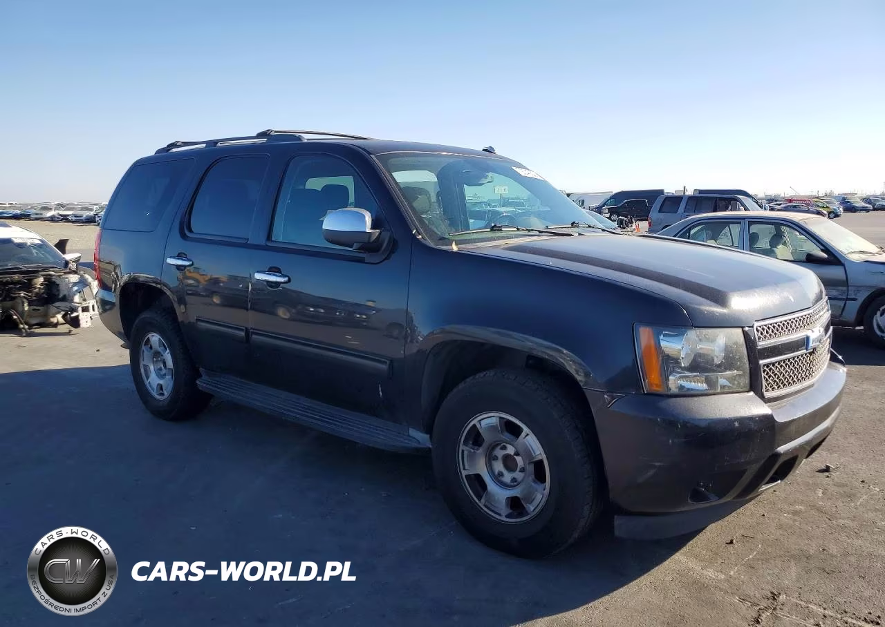 2011 Chevrolet Tahoe C1500 Ls VIN:1GNSCAE08BR353560 - 4