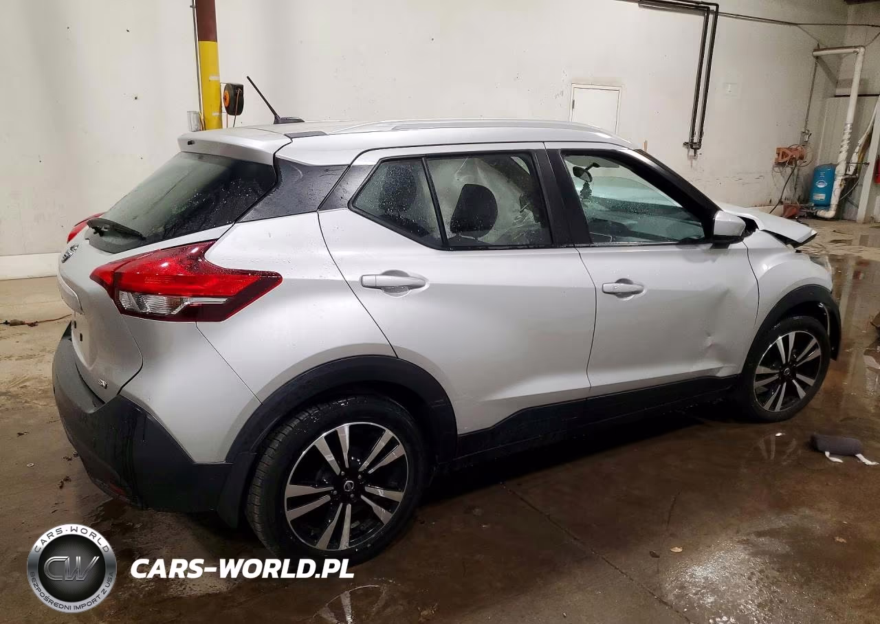 2018 Nissan Kicks Sv VIN:3N1CP5CU0JL531355 - 3