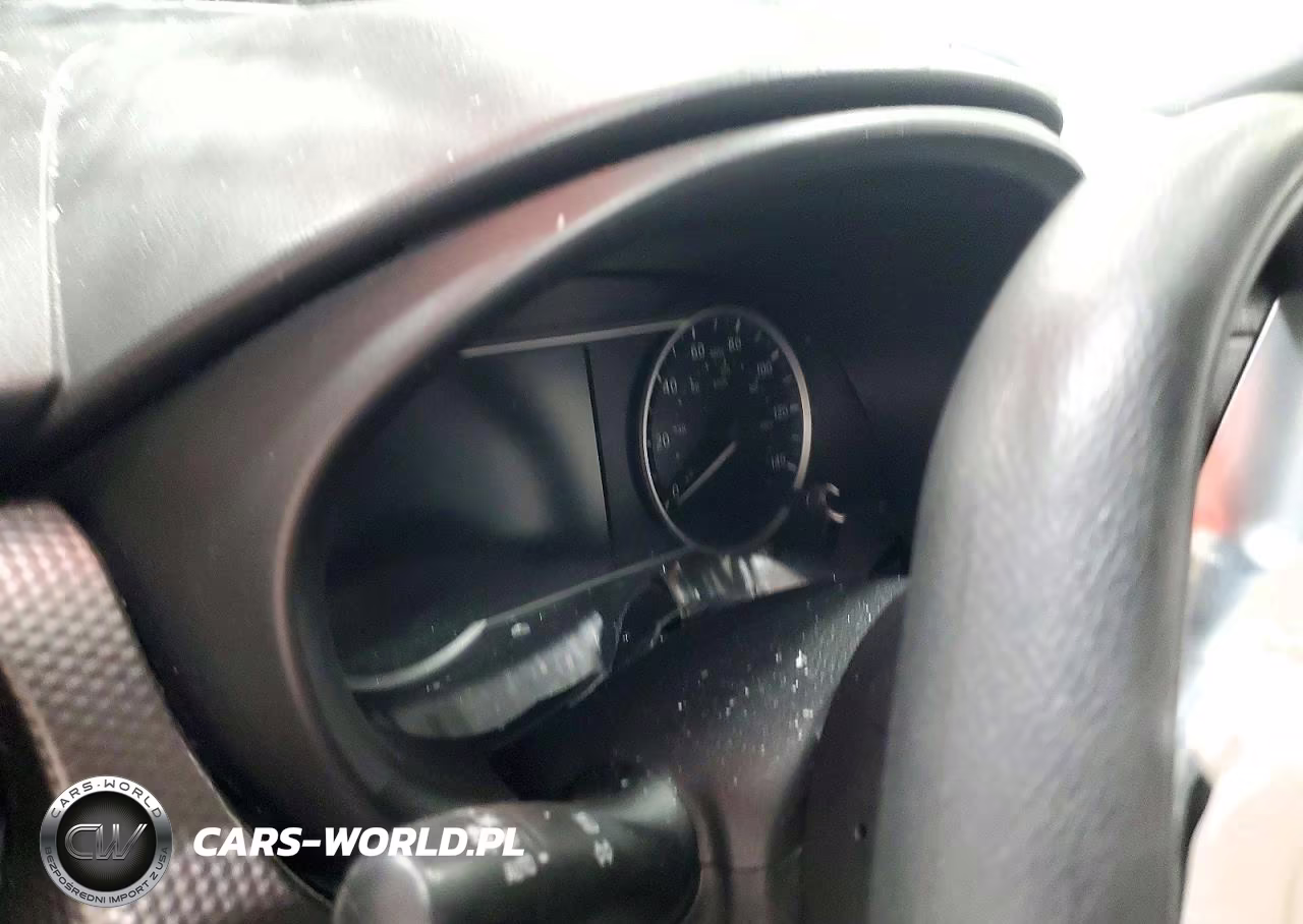 2018 Nissan Kicks Sv VIN:3N1CP5CU0JL531355 - 9