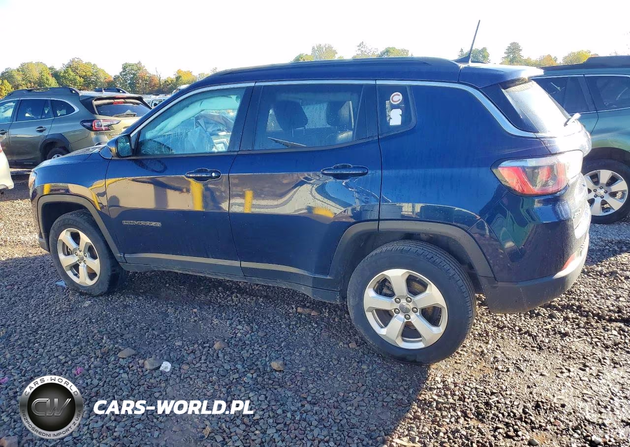 2018 Jeep Compass Latitude VIN:3C4NJDBB1JT261697 - 2
