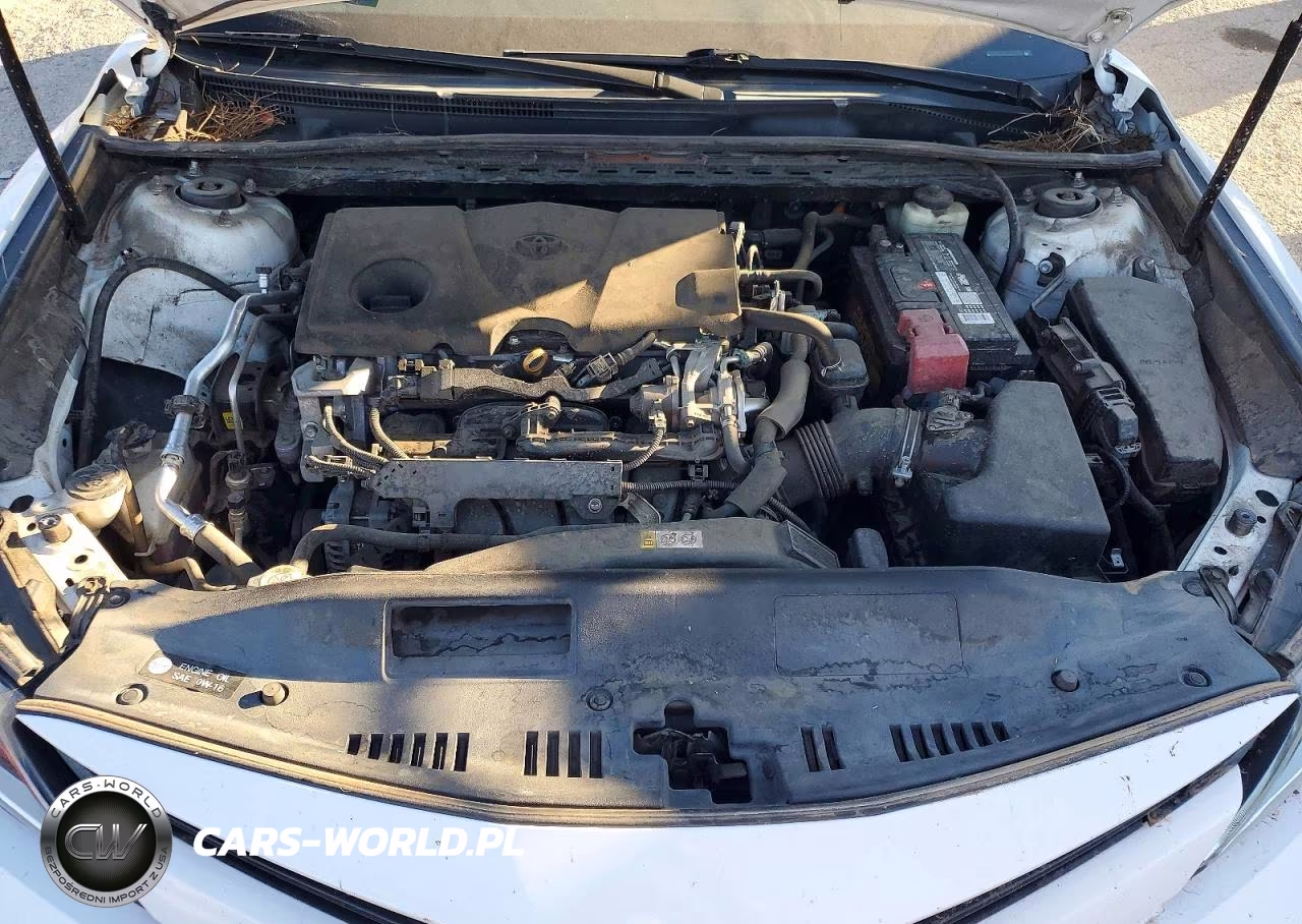 2018 Toyota Camry Le VIN:4T1B11HKXJU620720 - 11