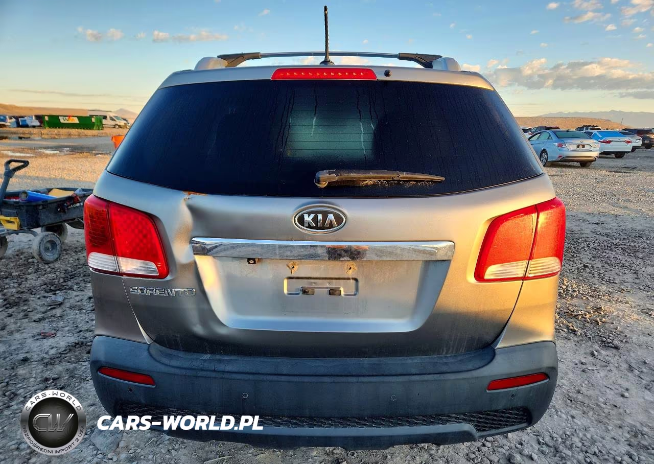 2011 Kia Sorento Lx VIN:5XYKTDA17BG148304 - 6