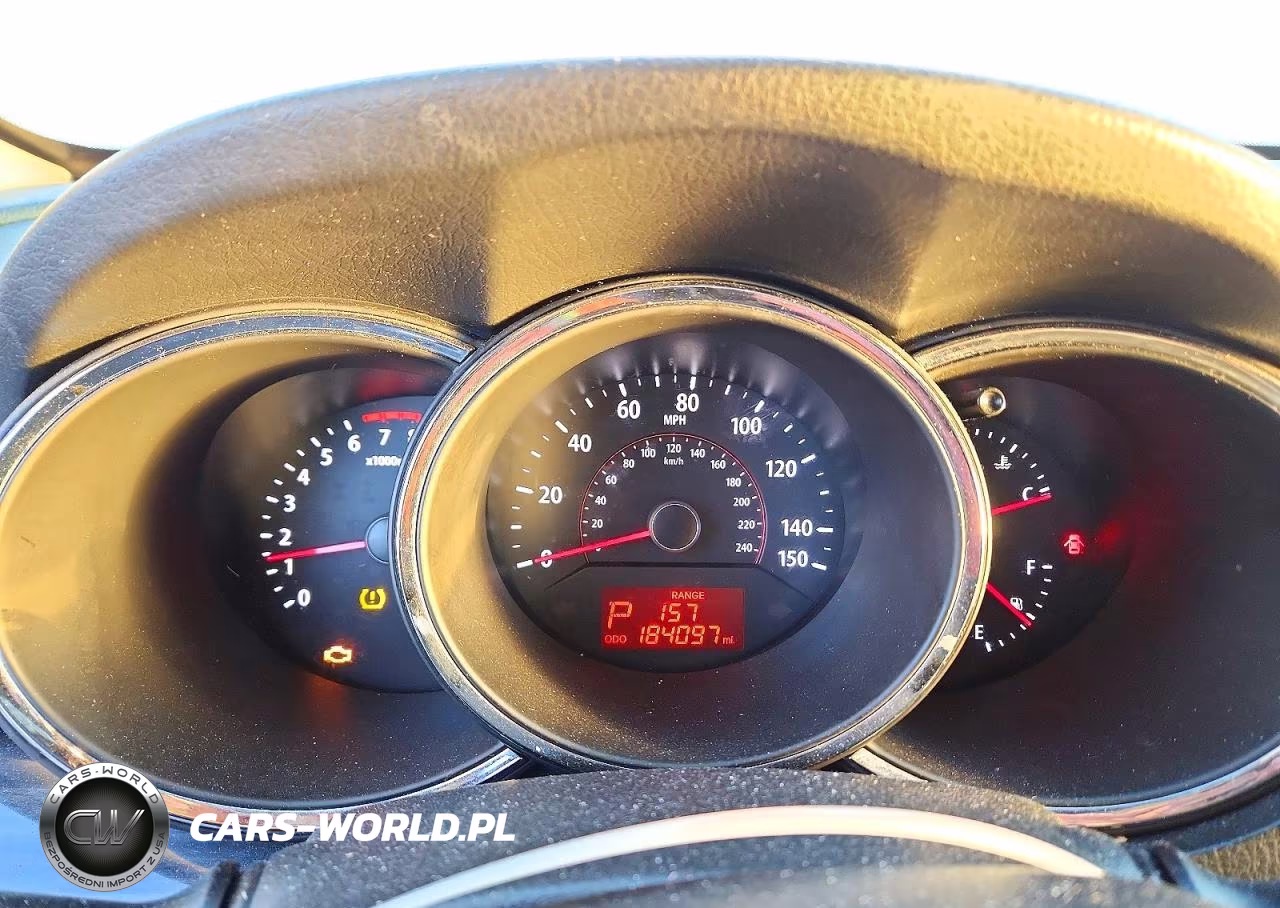 2011 Kia Sorento Lx VIN:5XYKTDA17BG148304 - 9