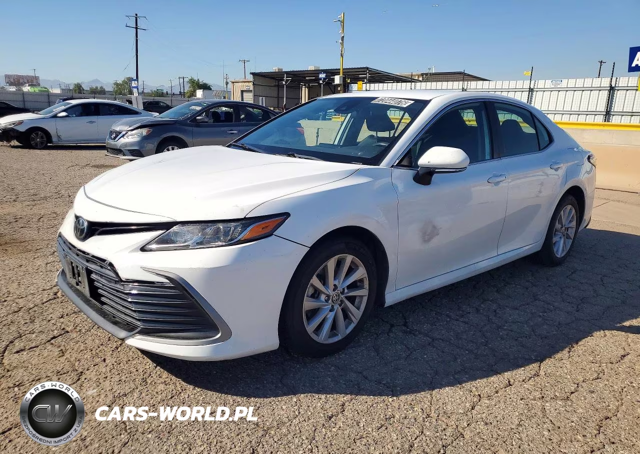 2023 Toyota Camry Le