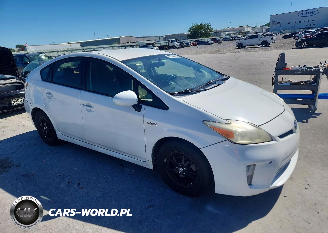 2012 Toyota Prius Three VIN:JTDKN3DU3C5448961 - 4