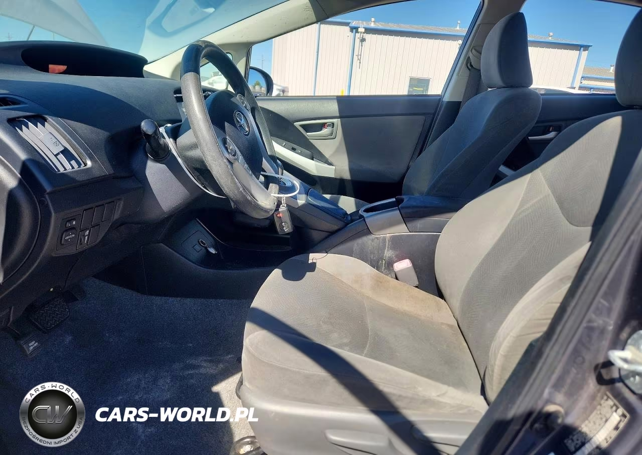 2012 Toyota Prius Three VIN:JTDKN3DU3C5448961 - 7