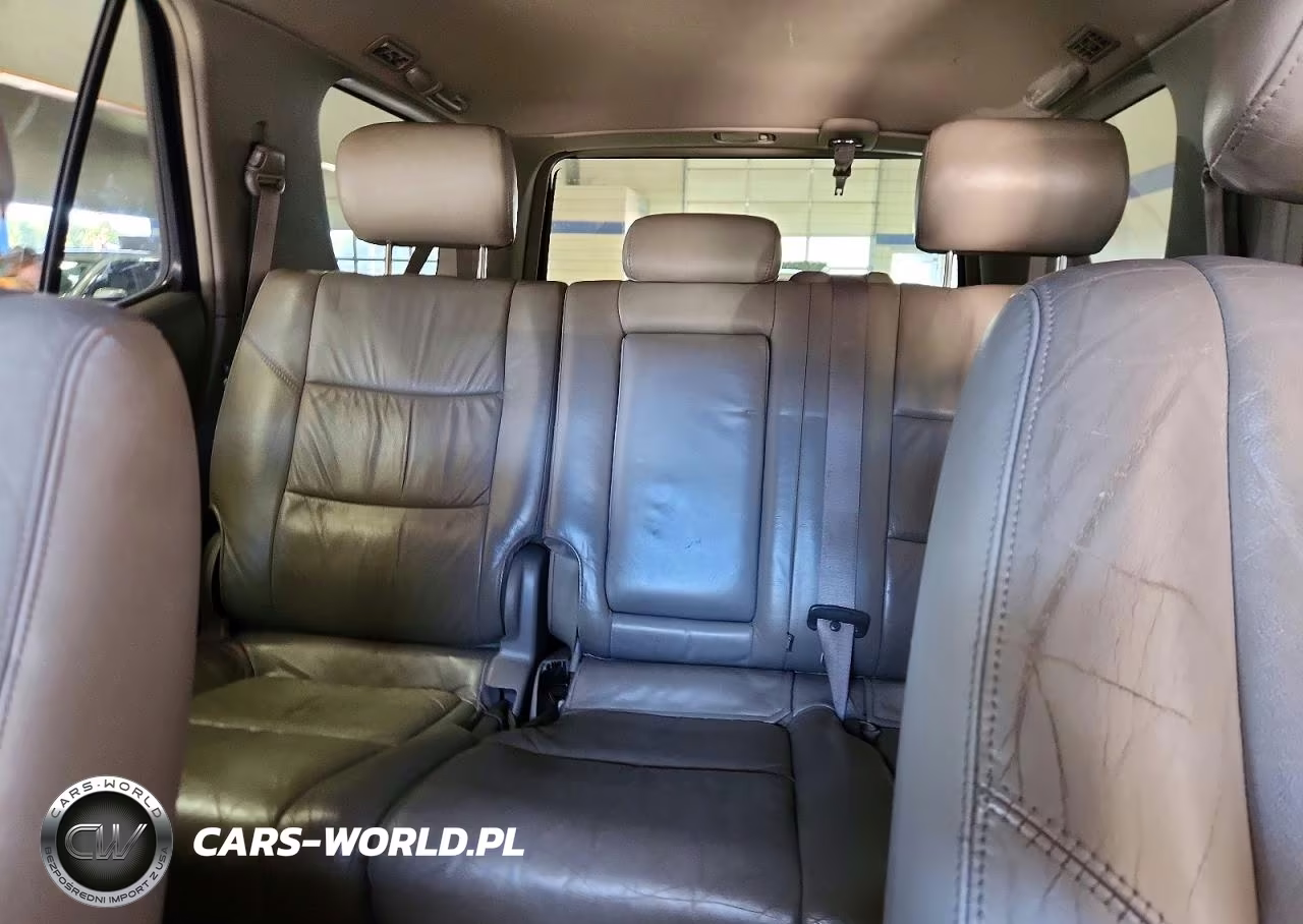 2004 Toyota Sequoia Sr5 VIN:5TDBT44A44S208170 - 10