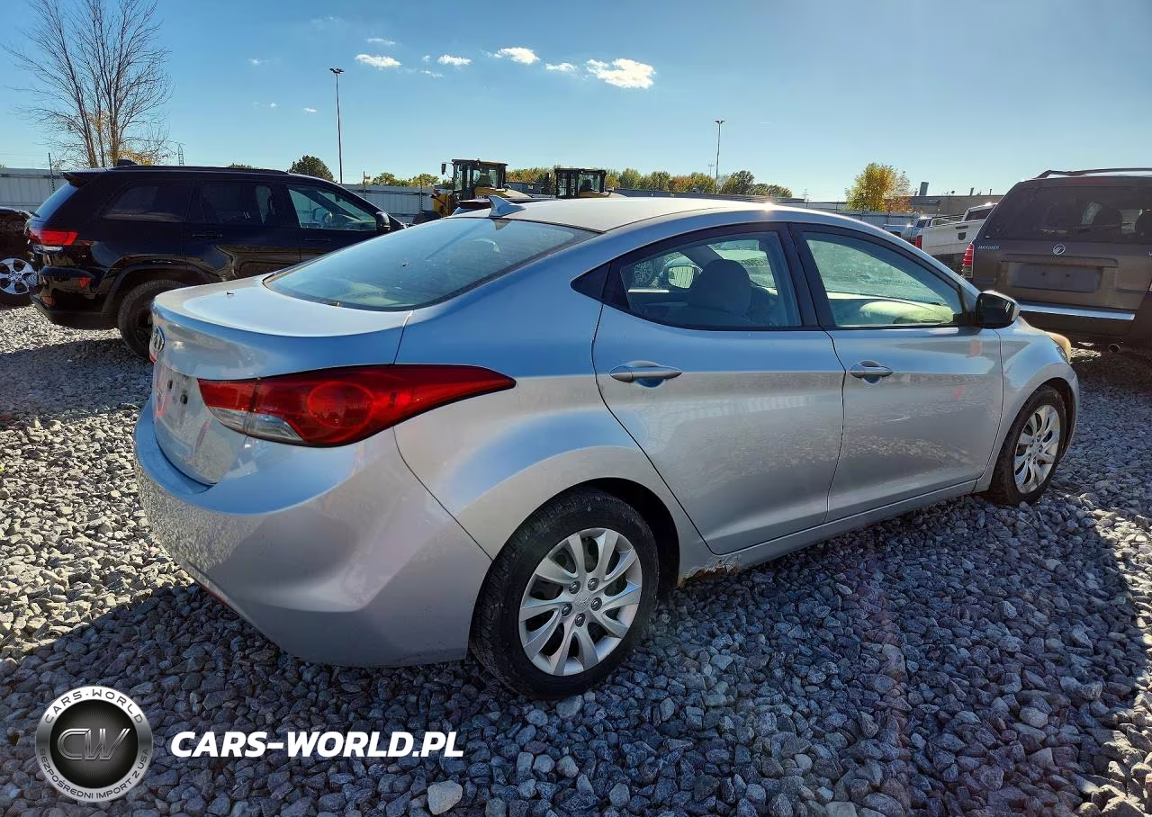 2011 Hyundai Elantra Gls VIN:5NPDH4AE1BH058796 - 3