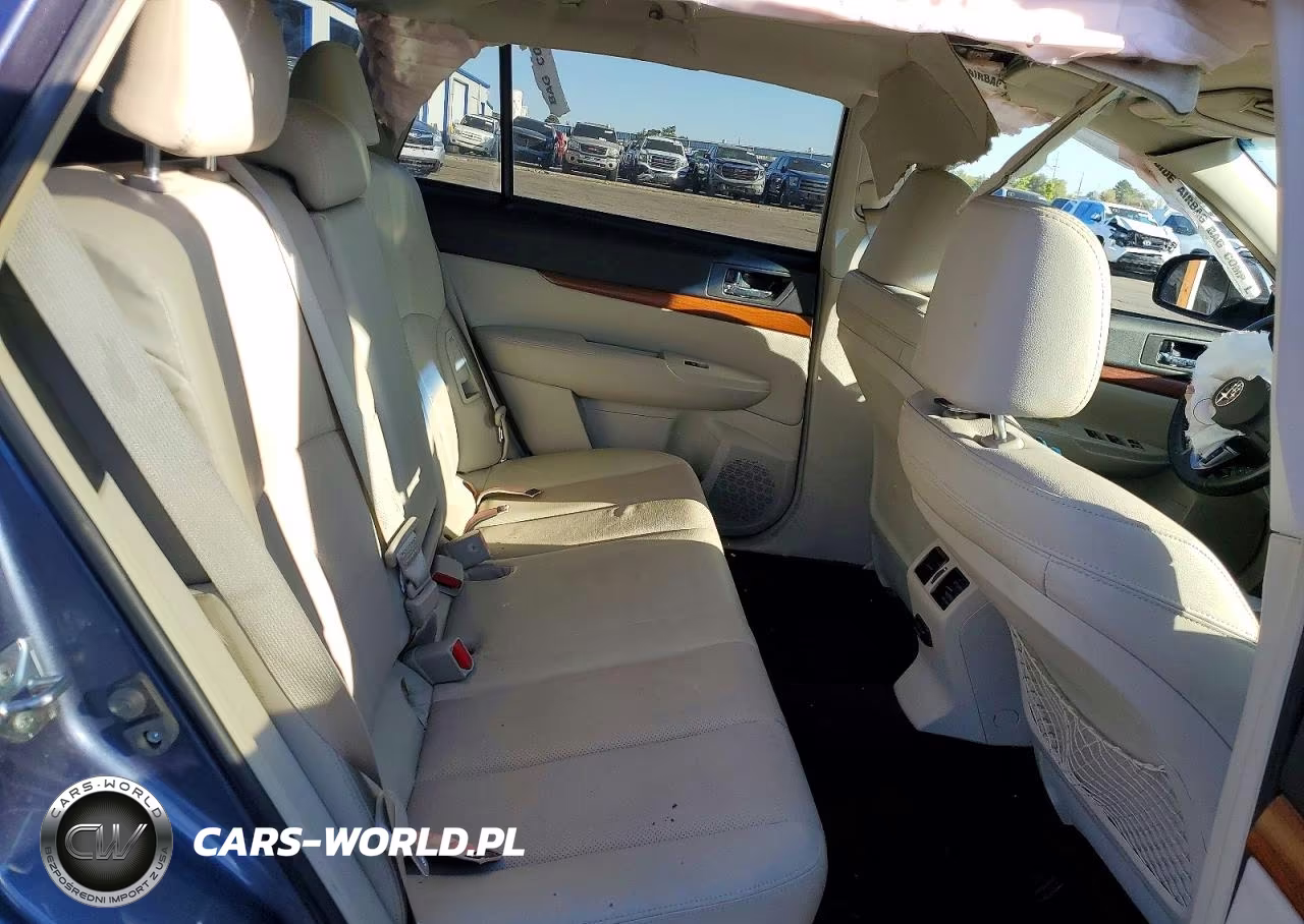 2014 Subaru Outback 3.6R Limited VIN:4S4BRDNC1E2279152 - 10