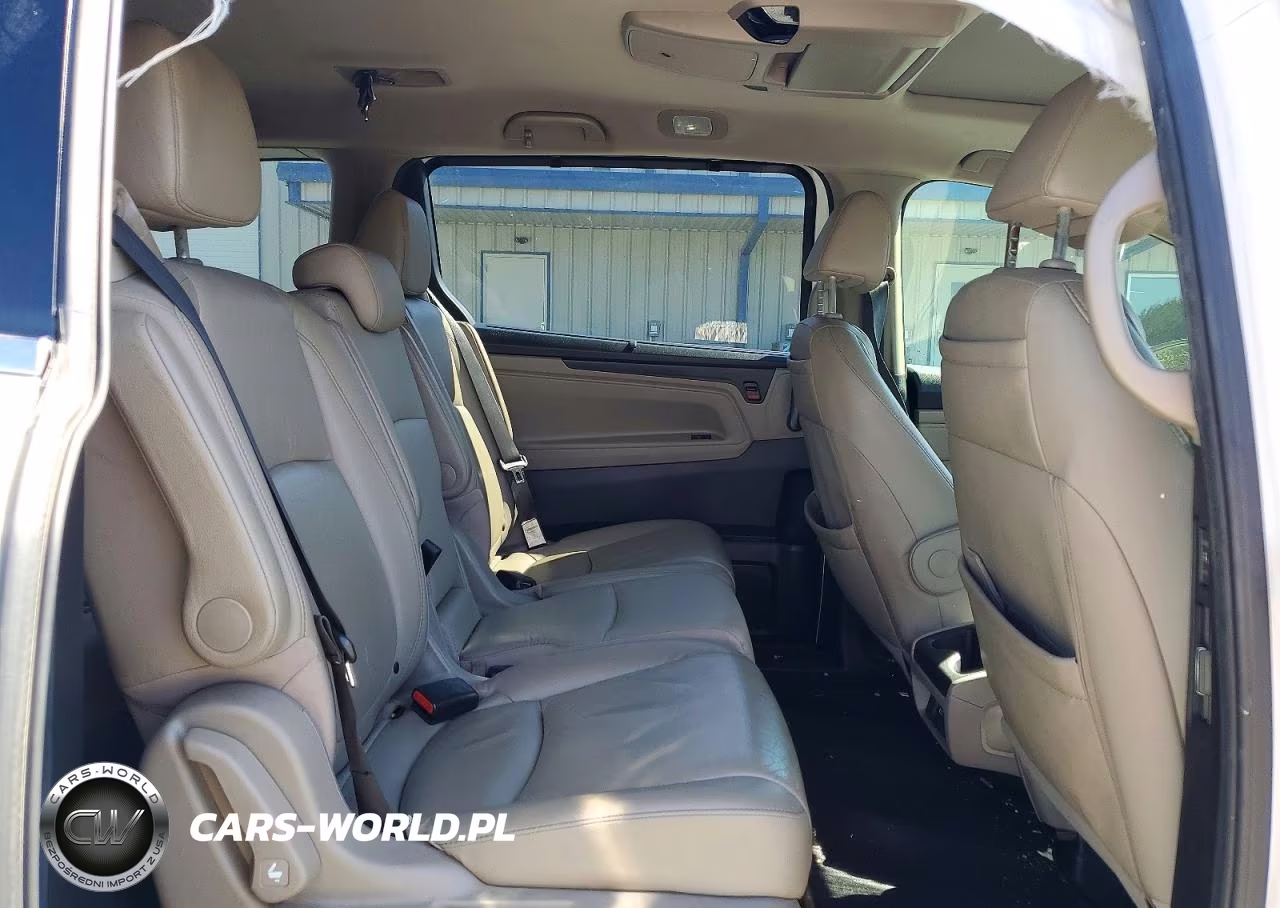 2022 Honda Odyssey Touring VIN:5FNRL6H86NB021262 - 11