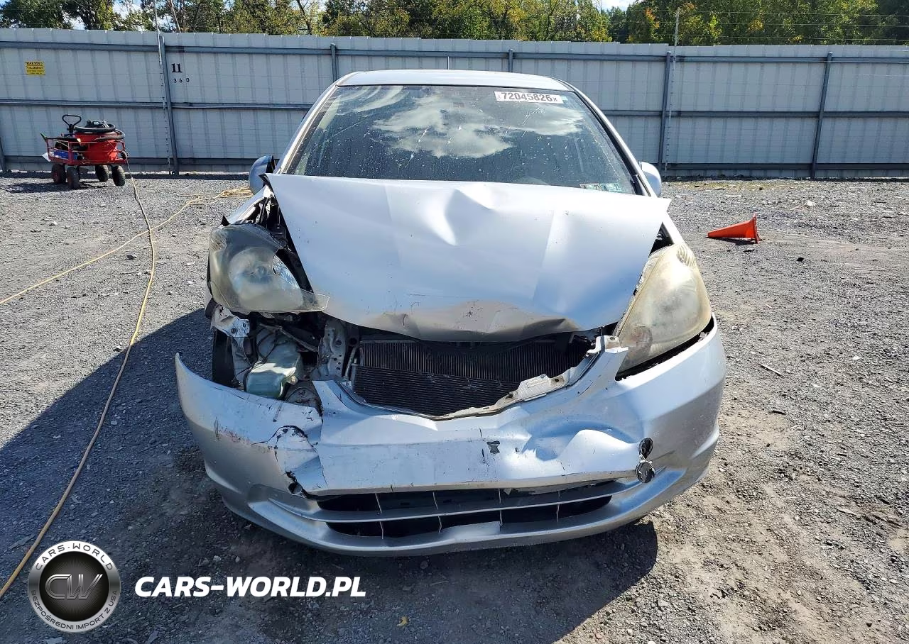 2013 Honda Fit VIN:JHMGE8H35DC042485 - 5