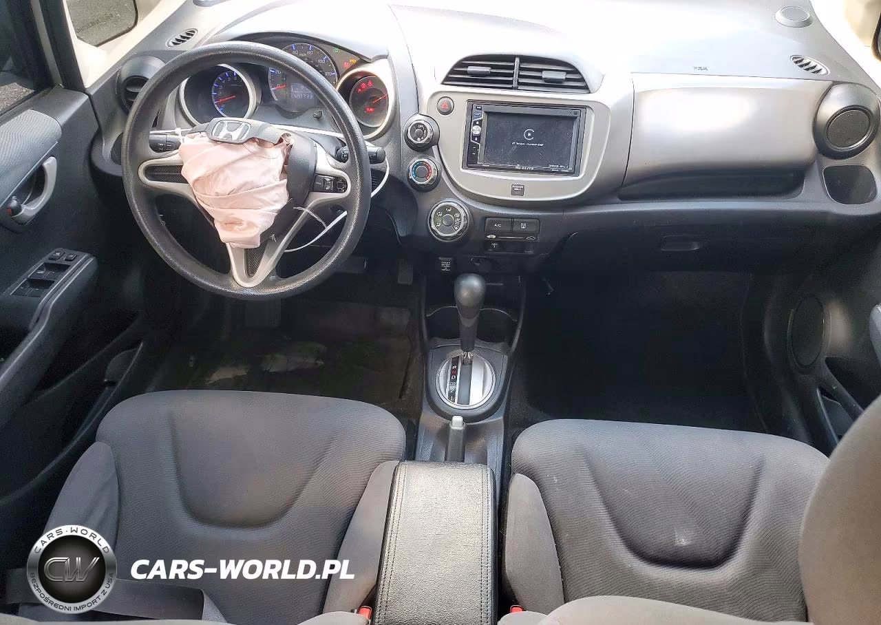 2013 Honda Fit VIN:JHMGE8H35DC042485 - 8