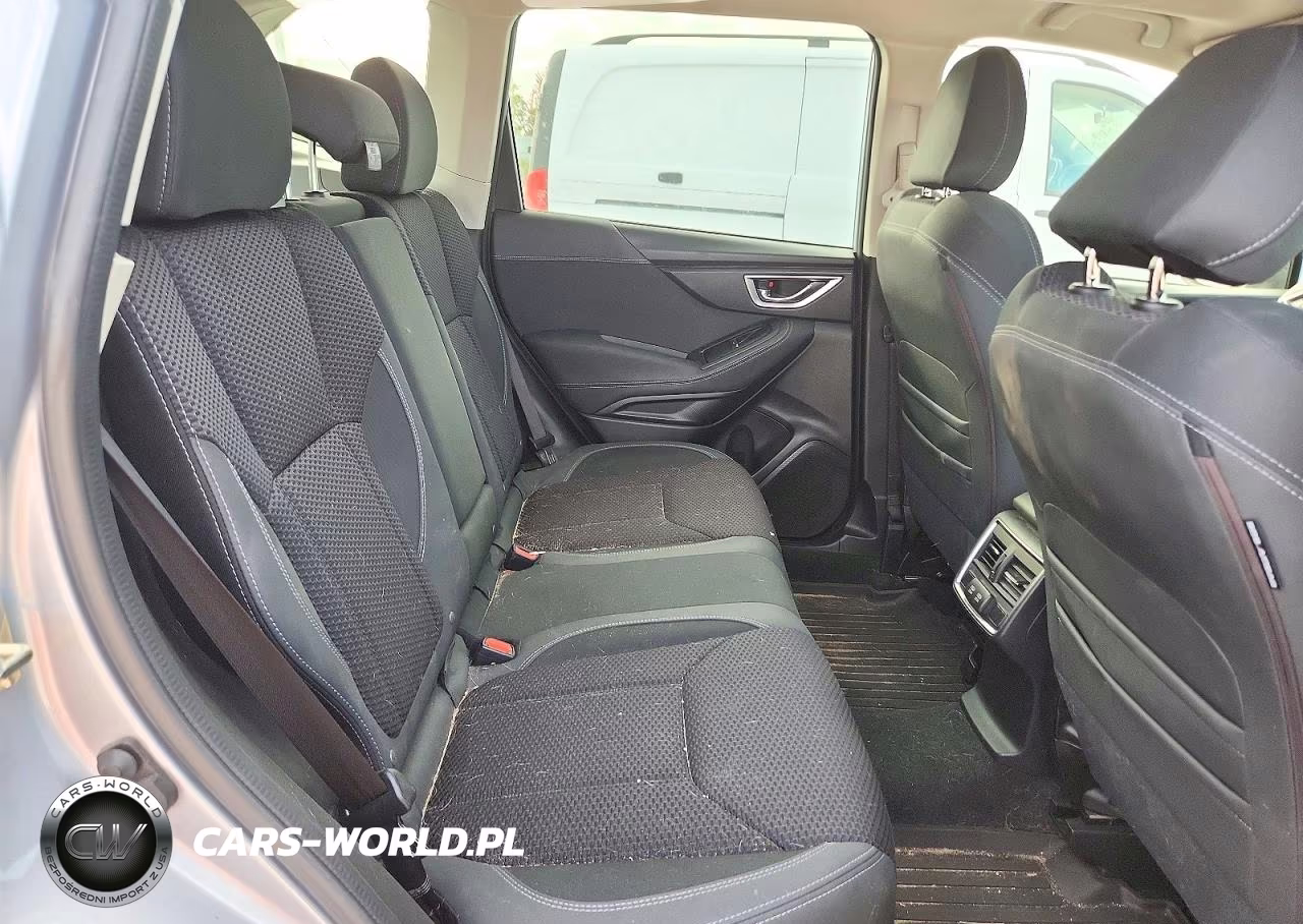 2020 Subaru Forester Premium VIN:JF2SKAJC9LH498904 - 11