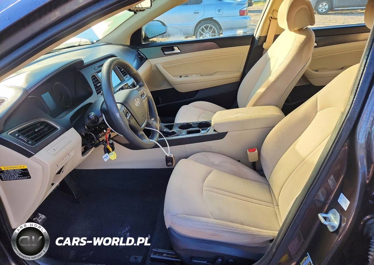 2016 Hyundai Sonata Sport VIN:5NPE34AF9GH328893 - 7
