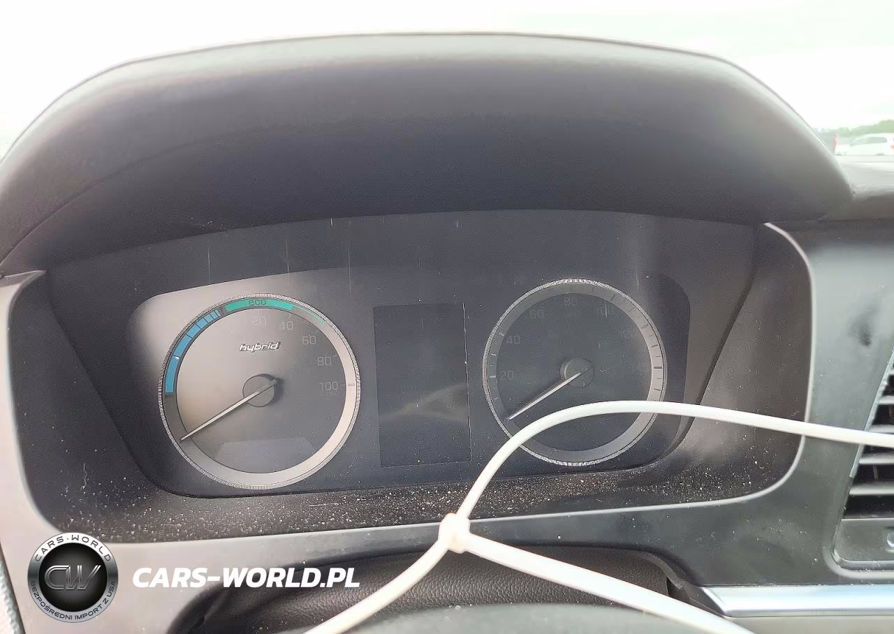 2016 Hyundai Sonata Hybrid Se VIN:KMHE24L13GA010615 - 9