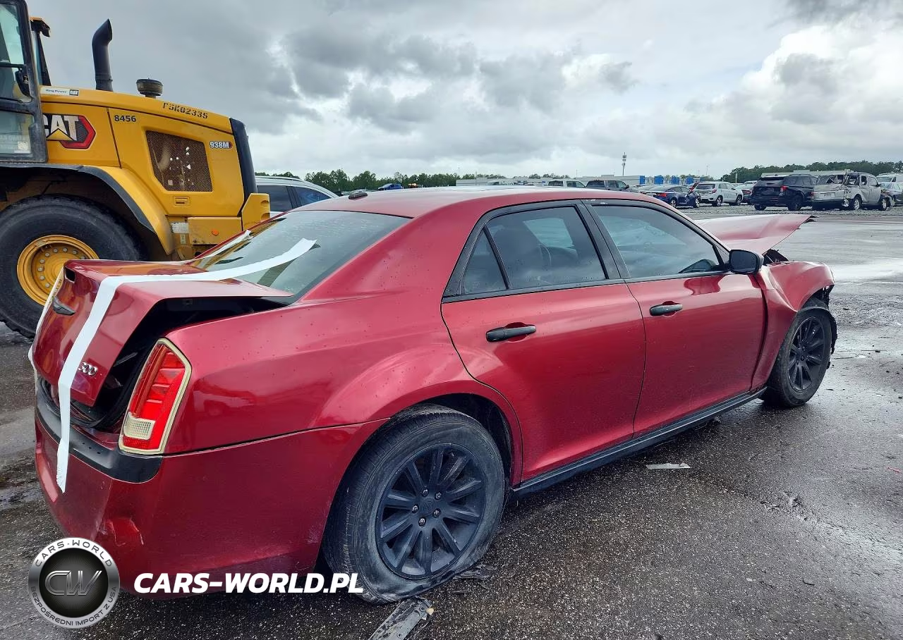 2012 Chrysler 300 Limited VIN:2C3CCACG4CH258710 - 3