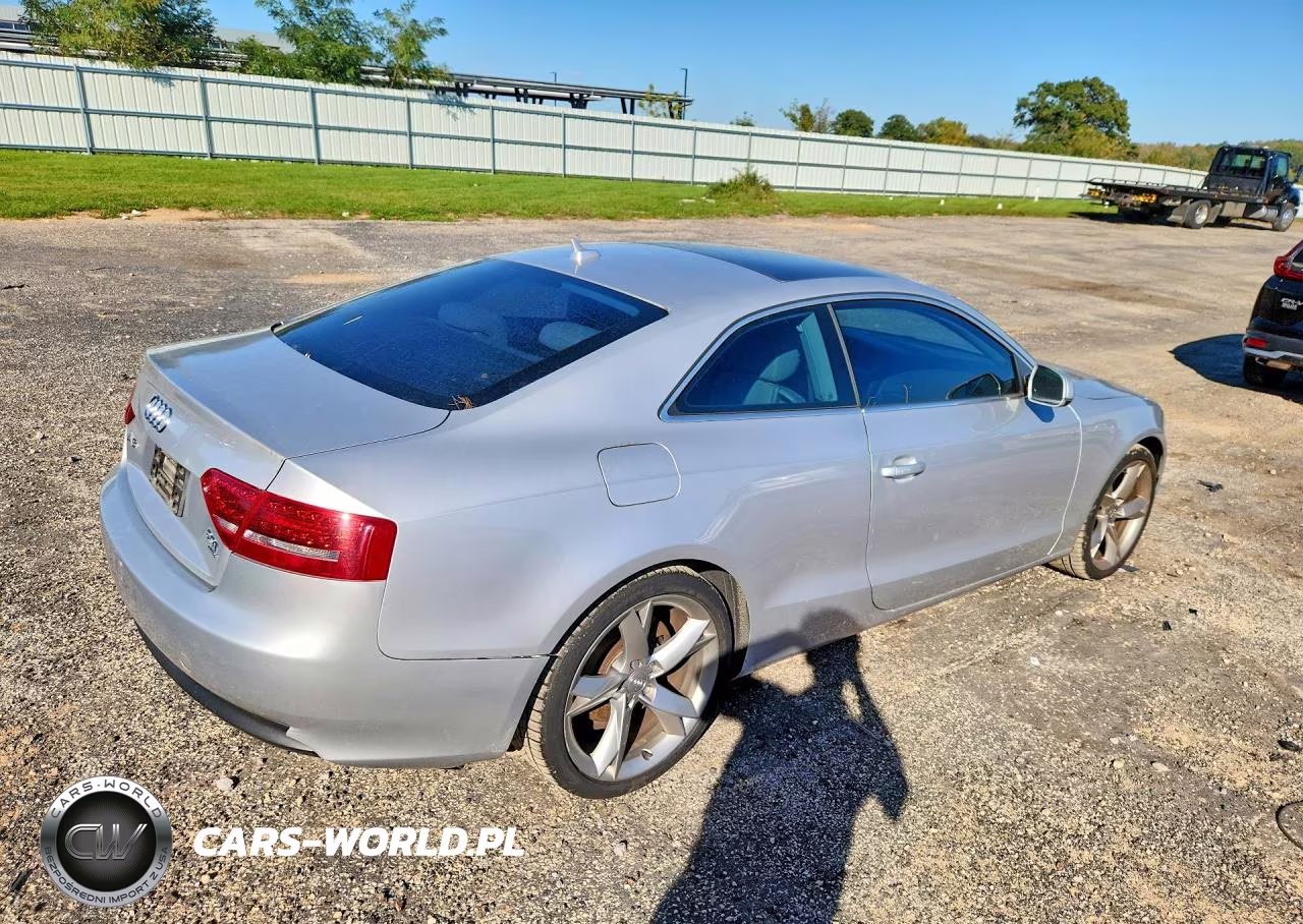 2012 Audi A5 Premium Plus VIN:WAULFAFR9CA015518 - 3