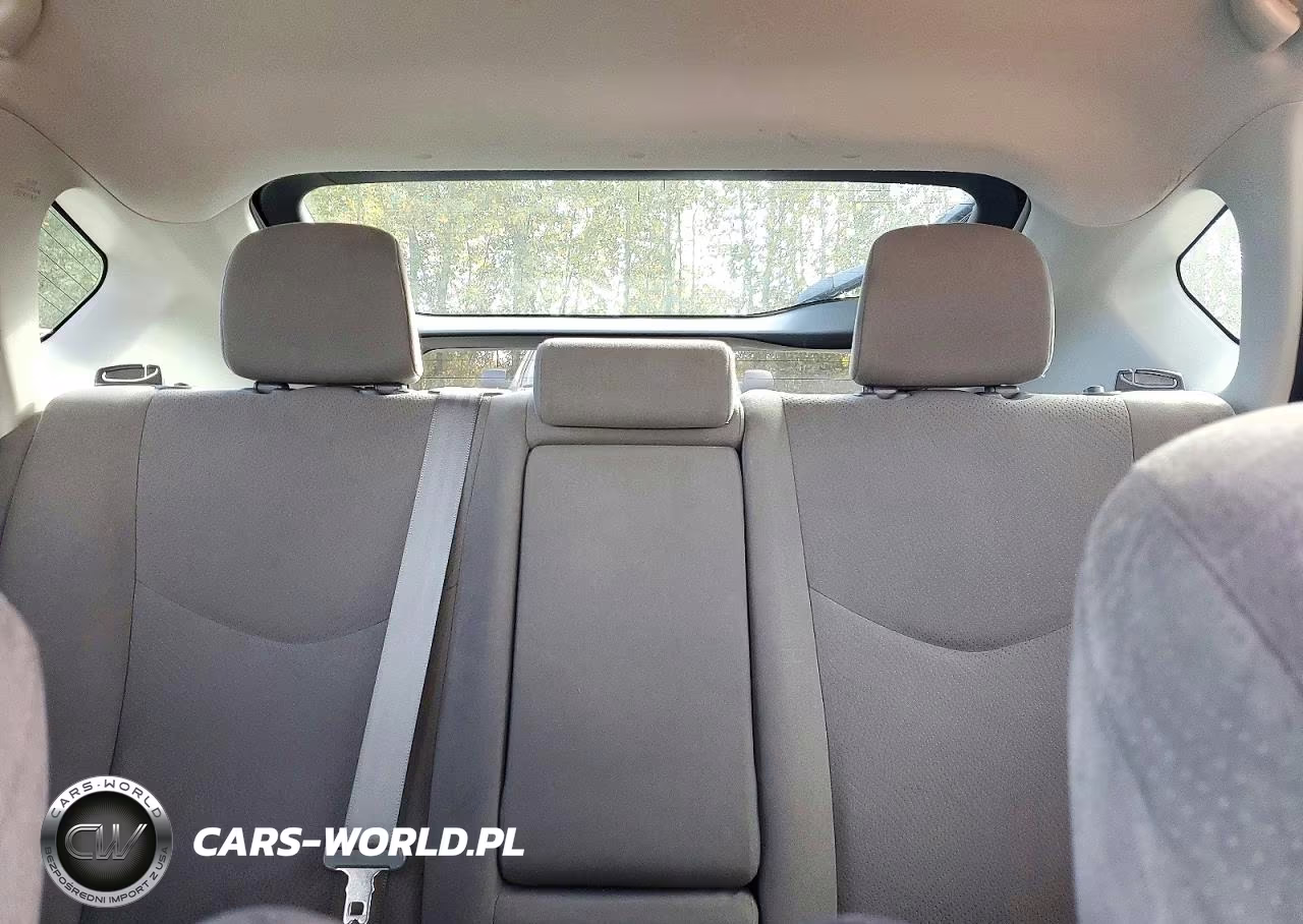 2015 Toyota Prius Two VIN:JTDKN3DU7F0406410 - 10